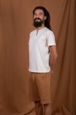 Camiseta com Botões de Coco