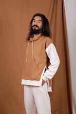 Camiseta com Botões de Coco